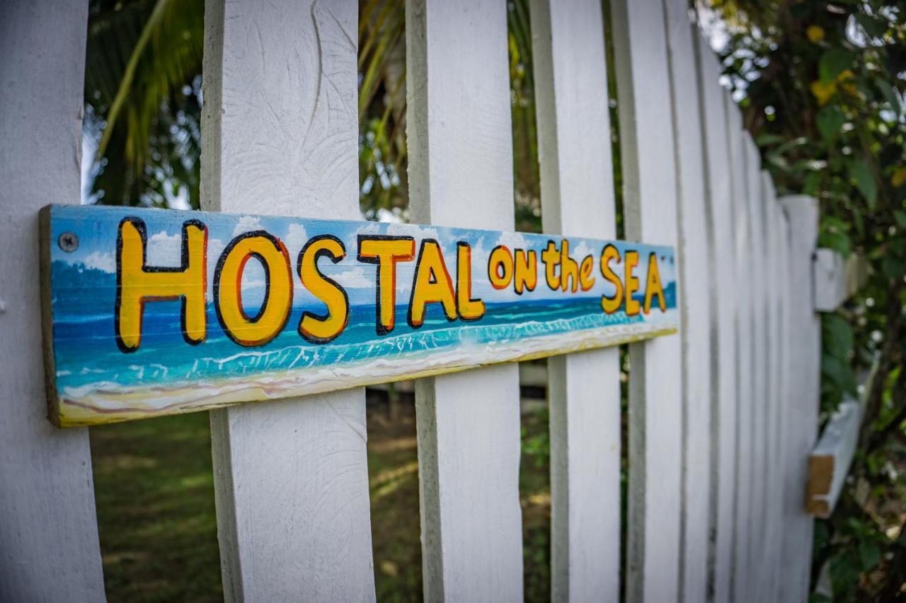 בוקס דל טורו Hostal On The Sea מראה חיצוני תמונה