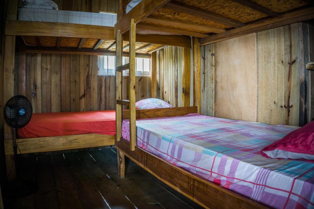 בוקס דל טורו Hostal On The Sea מראה חיצוני תמונה