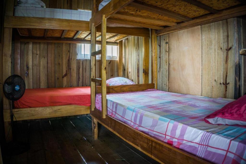 בוקס דל טורו Hostal On The Sea מראה חיצוני תמונה